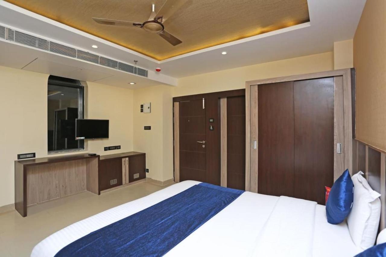 Hotel Golden Orchid Bhubaneswar Exterior photo